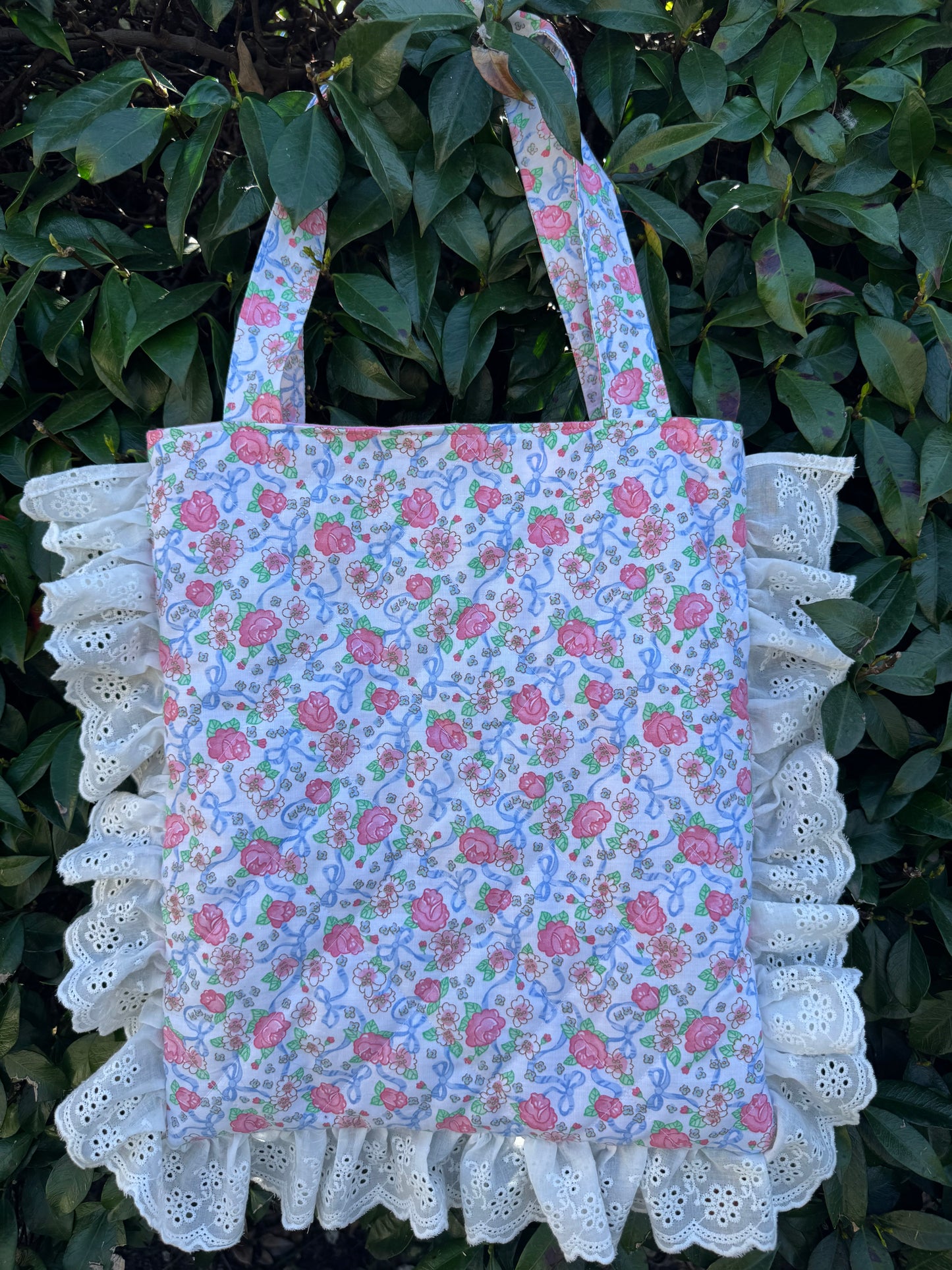 Quilted Bows in Bloom Tote Bag
